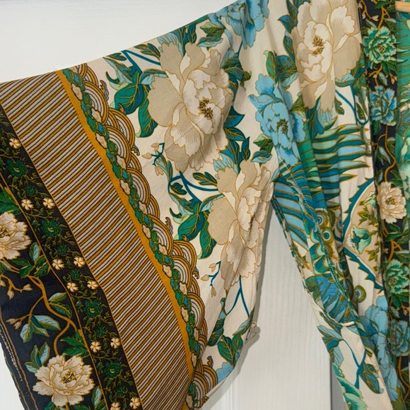 Floral Peacock Kimono - Picture 4 of 5